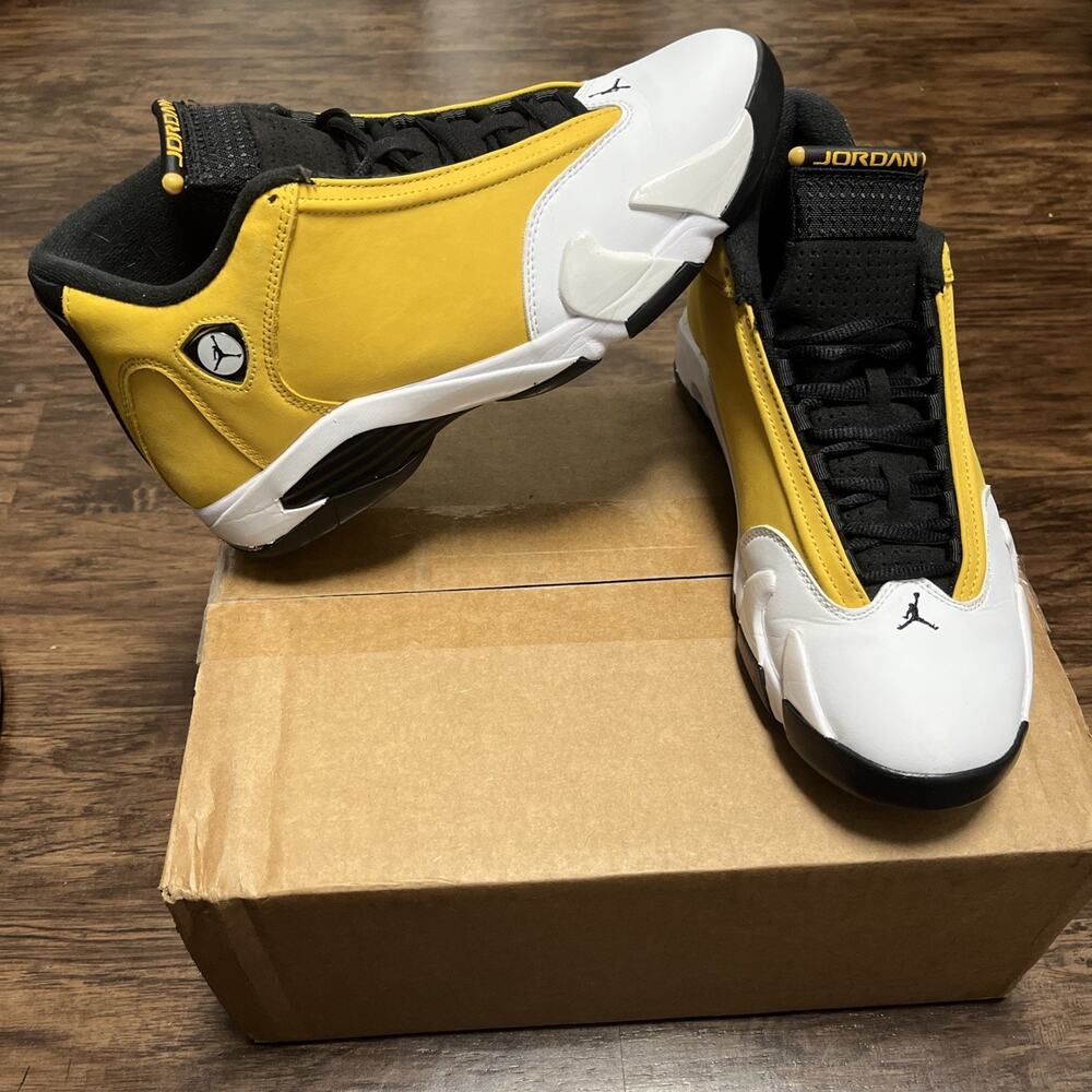 Size 10- Air Jordan 14 Retro Light Ginger 2022 PREOWNED Mint Condition